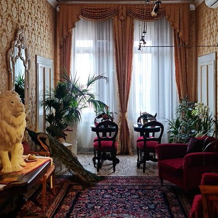 Friendly Venice Suites Ngoại thất bức ảnh
