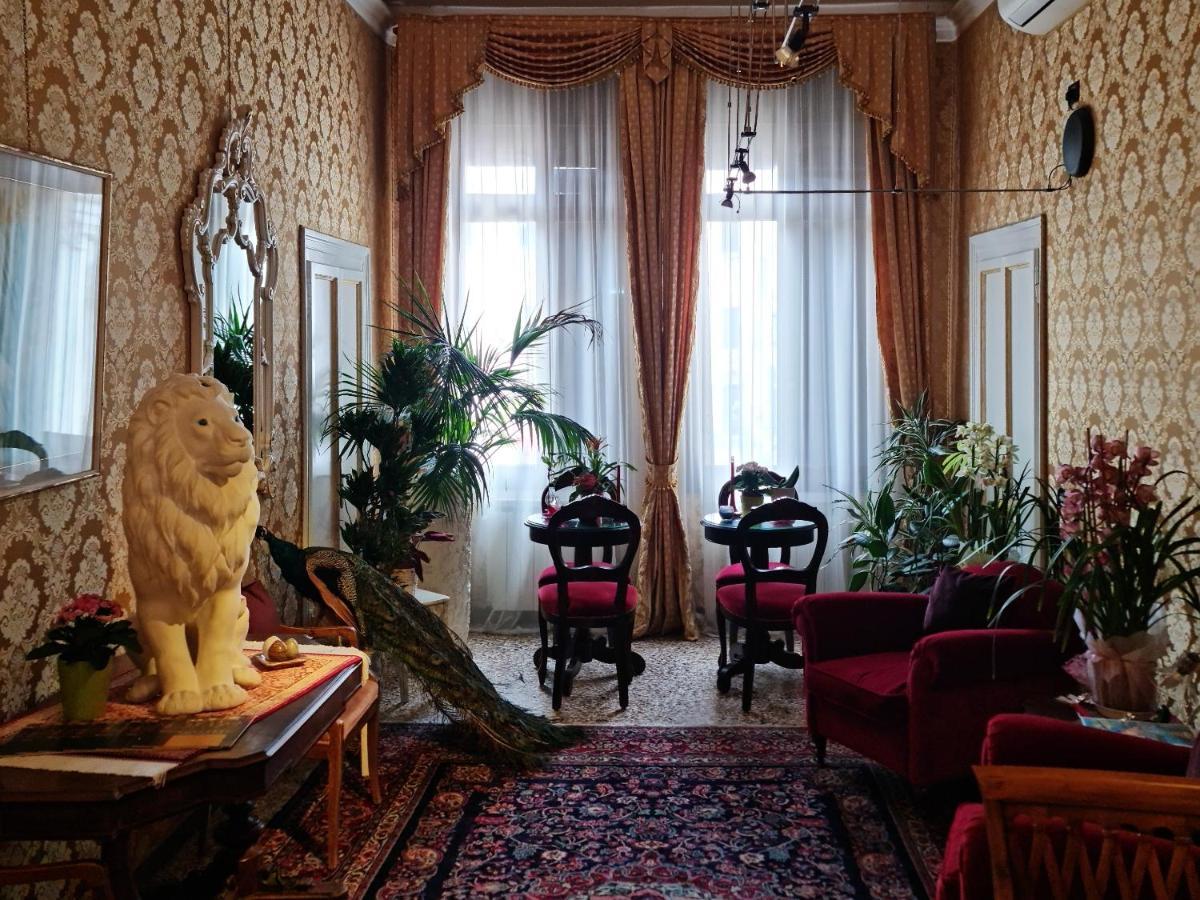 Friendly Venice Suites Ngoại thất bức ảnh