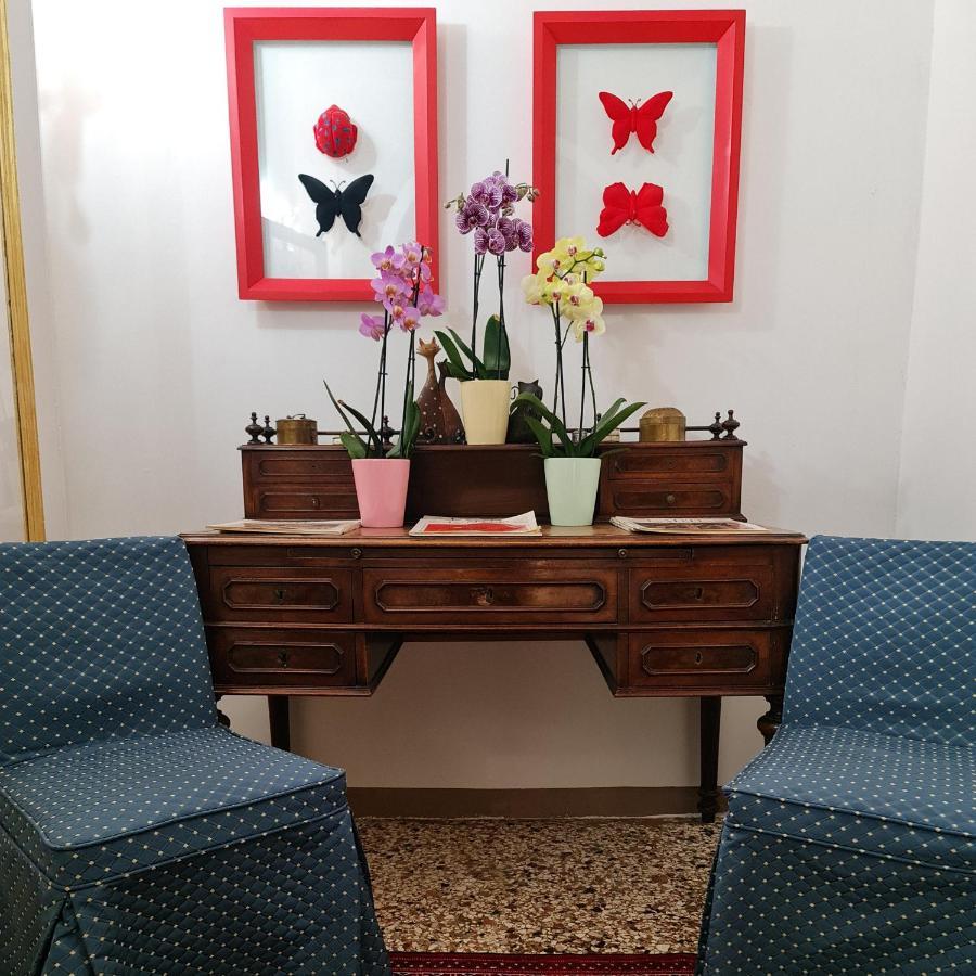 Friendly Venice Suites Ngoại thất bức ảnh