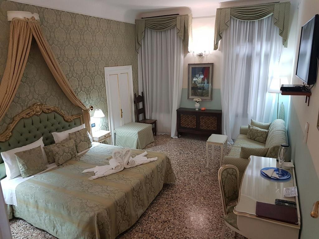 Friendly Venice Suites Ngoại thất bức ảnh