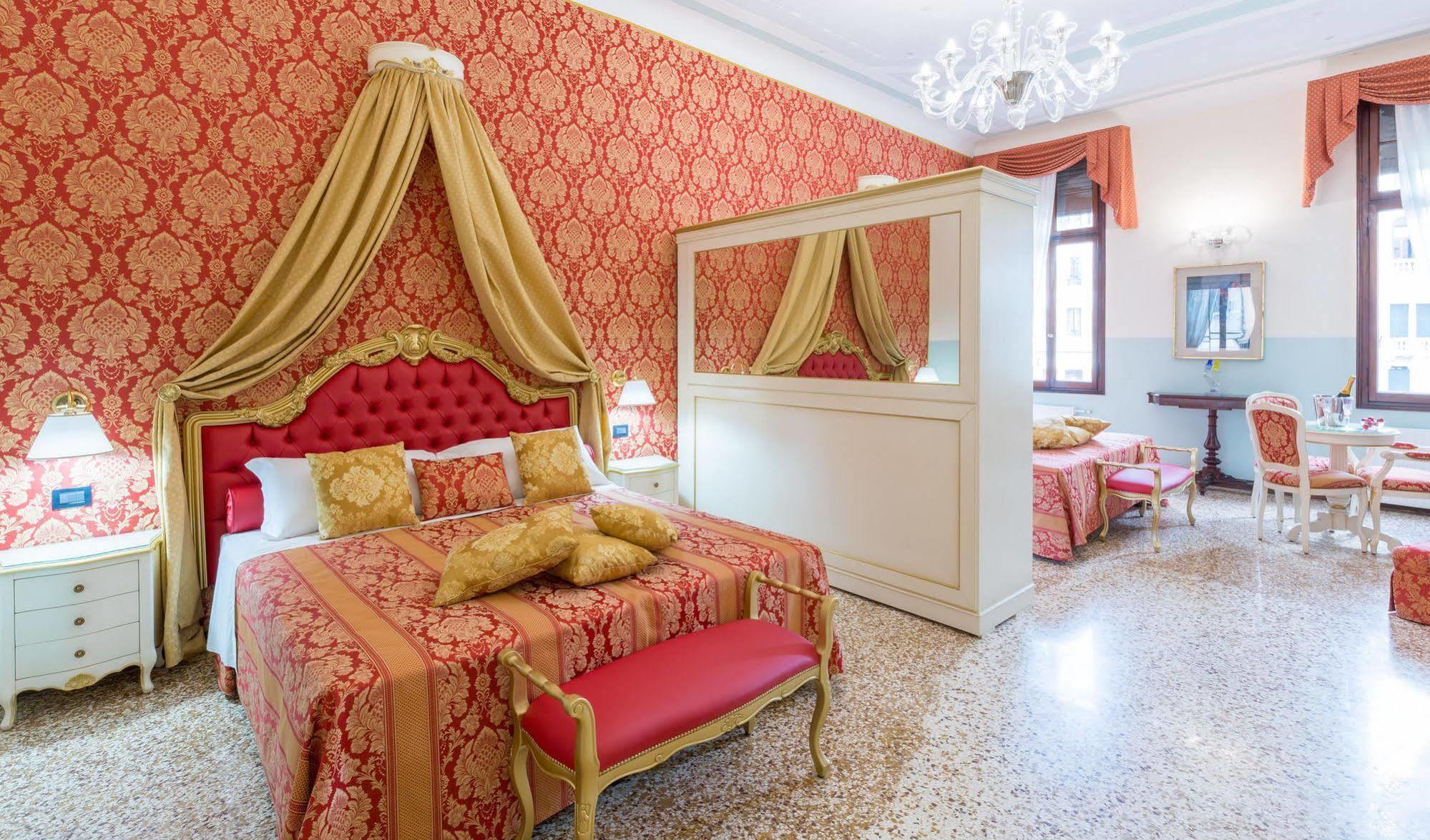 Friendly Venice Suites Ngoại thất bức ảnh